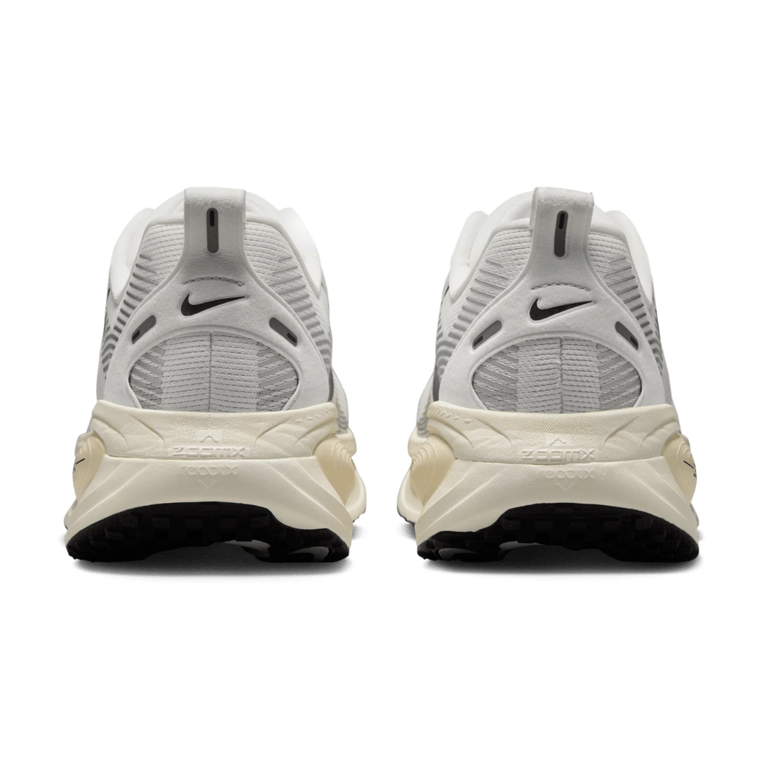 Air Zoom Vomero 18 Coconut Milk